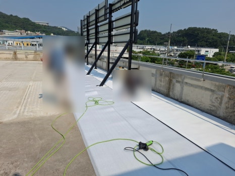 마산 내서읍 공구상 옥상, 약 700㎡ TPO 시트 방수 기록 — 사진 2